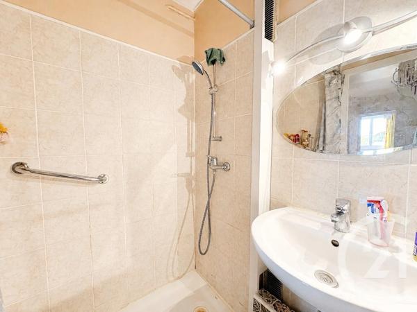 Appartement T3 à vendre  3 pièces - 57,05 m 2   ST FONS  - 69