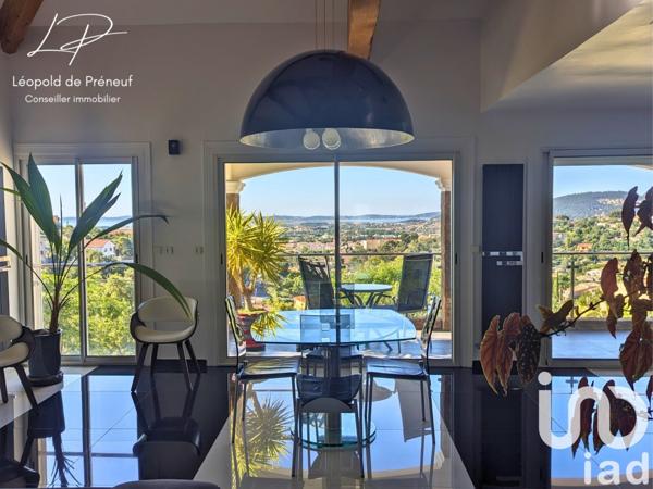 Maison d’architecte 8 pièces de 288 m² à Hyères (83400)