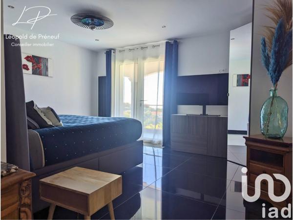 Maison d’architecte 8 pièces de 288 m² à Hyères (83400)