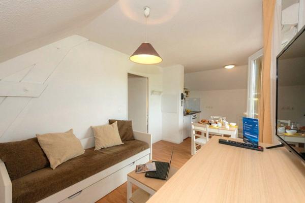 INVESTISSEMENT LOCATIF  Boulleville  Résidence de Tourisme Goélia Les Portes dHonfleur - 6,08 % de rentabilité