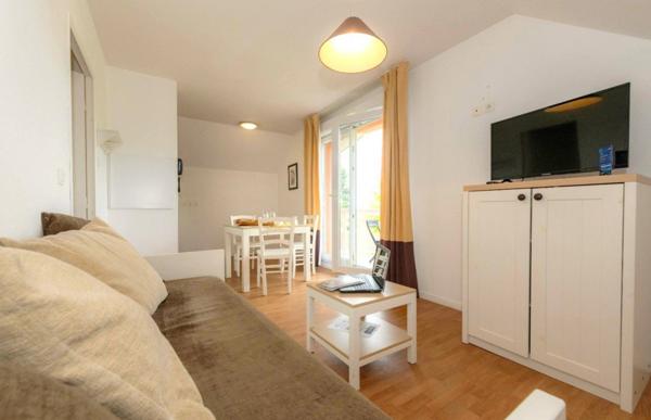 INVESTISSEMENT LOCATIF  Boulleville  Résidence de Tourisme Goélia Les Portes dHonfleur - 6,08 % de rentabilité