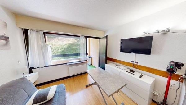STUDIO 18,50 M² ENTIEREMENT RENOVE RDJ + GARAGE