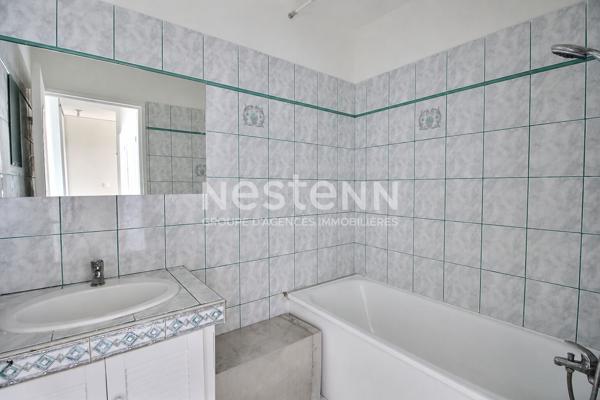 Appartement de type 3 de 63m² avec terrasse et cave privative Marignane