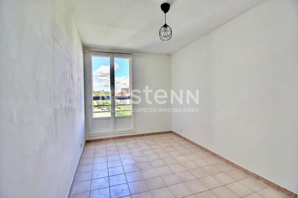 Appartement de type 3 de 63m² avec terrasse et cave privative Marignane