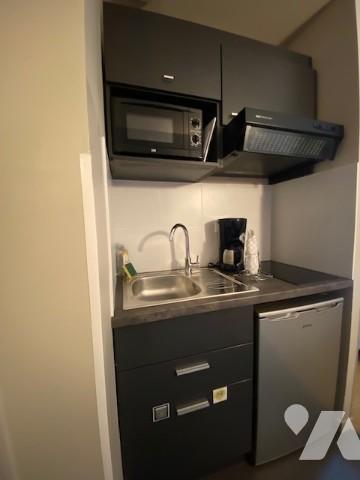 Rue de Mulhouse - Centre ville, Ds résidence Sénior, chambre de services de 21 m²  ;