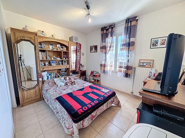 Saint-Laurent-du-Var Maison récente T4 de 96 m² avec extérieur et piscine