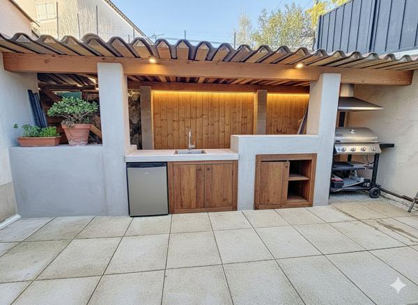 Saint-Laurent-du-Var Maison récente T4 de 96 m² avec extérieur et piscine