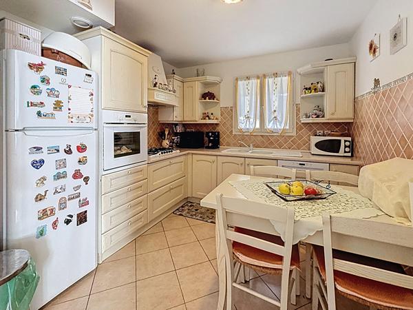 Saint-Laurent-du-Var Maison récente T4 de 96 m² avec extérieur et piscine