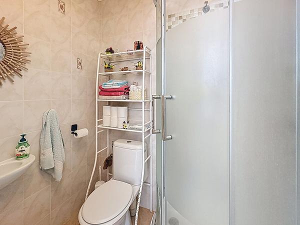 Saint-Laurent-du-Var Maison récente T4 de 96 m² avec extérieur et piscine