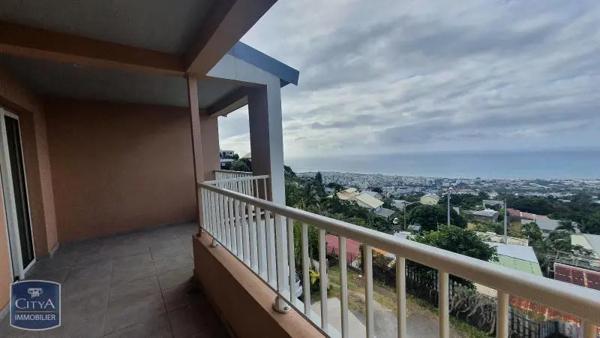 Appartement à louer 3 pièces 65.26m² Saint-Denis (97400)