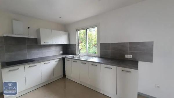 Appartement à louer 3 pièces 65.26m² Saint-Denis (97400)