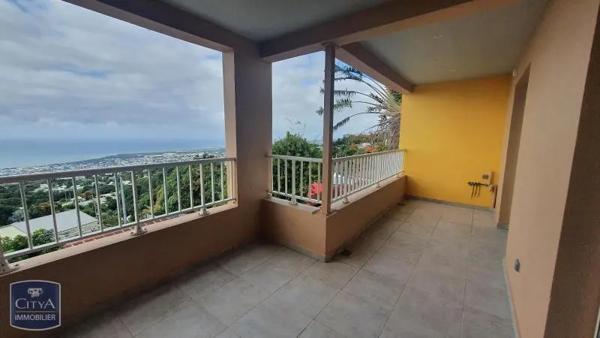 Appartement à louer 3 pièces 65.26m² Saint-Denis (97400)