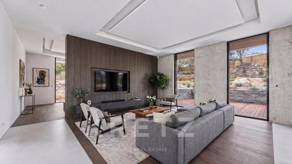 Villa ultra contemporaine de 1000m2 aux prestations hors normes