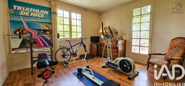 Maison à vendre 8 pièces 216 m² Villefranche-de-Rouergue