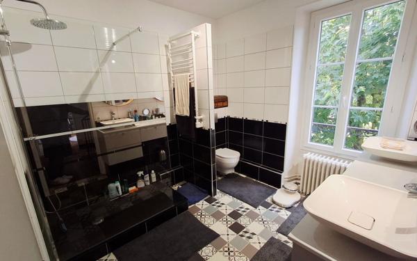 Maison à vendre    6 pièces • 150 m2 Saint-Pierre-lès-Nemours