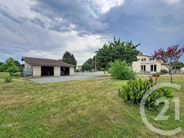 Maison à vendre  9 pièces - 267 m 2   MIRANDE  - 32