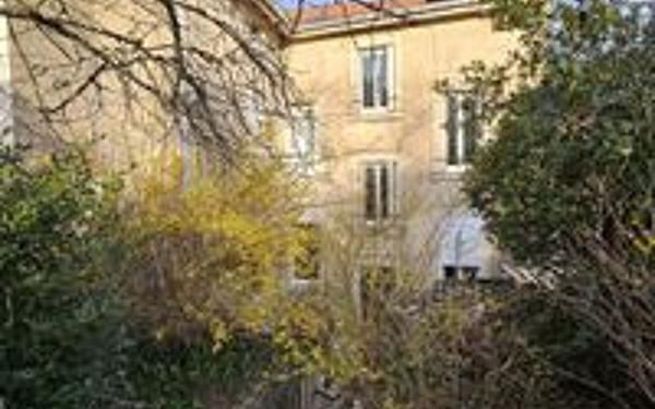 Immeuble à vendre    16 pièces • 271 m2 Nancy