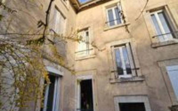 Immeuble à vendre    16 pièces • 271 m2 Nancy