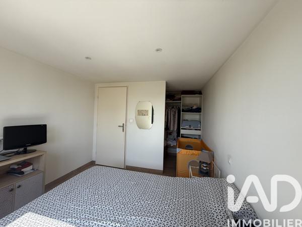 Maison à vendre 5 pièces 2 017 m² Saint-Germain-et-Mons