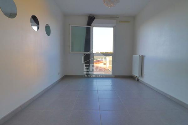 Appartement T2  - Marseille 10e - Résidence récente, aucun travaux, balcon, ascenseur, cuisine équipée
