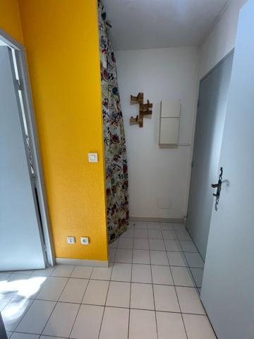 Appartement Nimes 1 pièce(s) 20.76 m2
