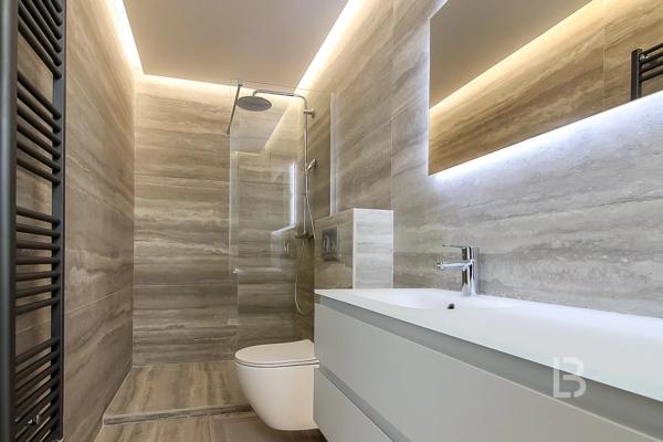 A vendre à Cannes, belle maison de ville rénovée