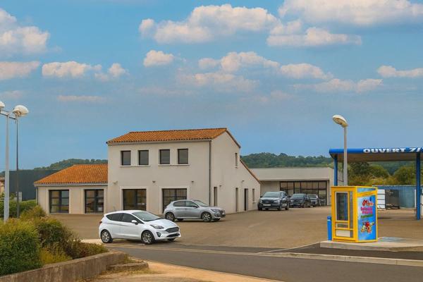 Location Fonds de commerce 3 pièces 62 m2 à Bias