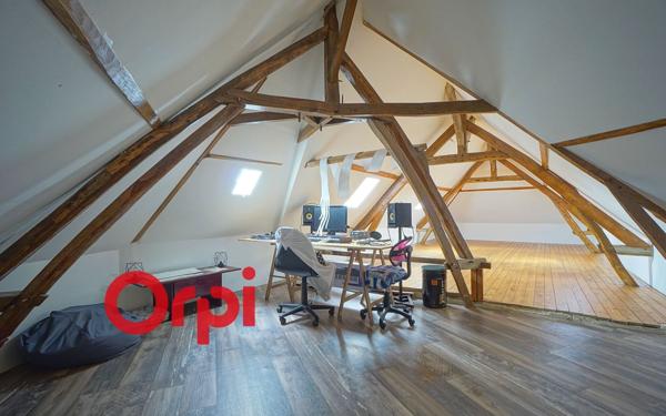 Maison à vendre    8 pièces •  Bernay