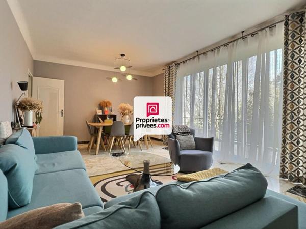 Maison T4 /5 d'env. 136 m²  avec 3/4 ch . et  garage double proche centre ville de SAINT-ASTIER (24100)
