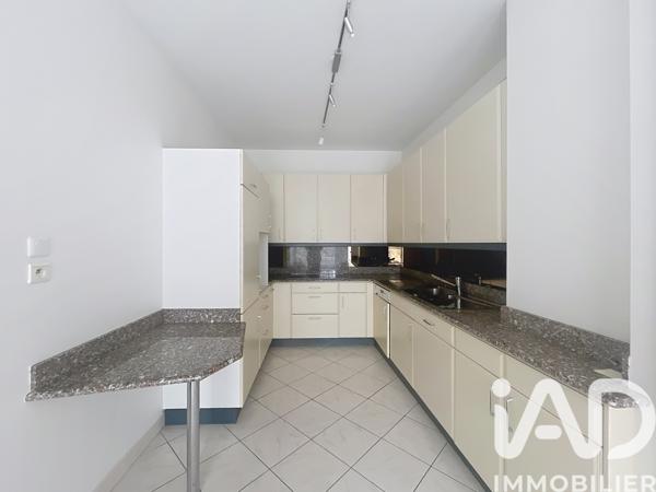 Location appartement 2 pièces 74 m² Nantes