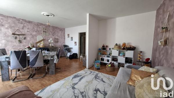Appartement 3 pièces de 69 m² à Dreux (28100)