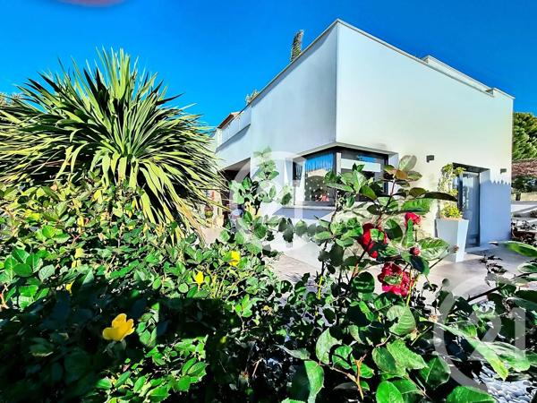Maison à vendre  6 pièces - 135 m 2   LATOUR BAS ELNE  - 66