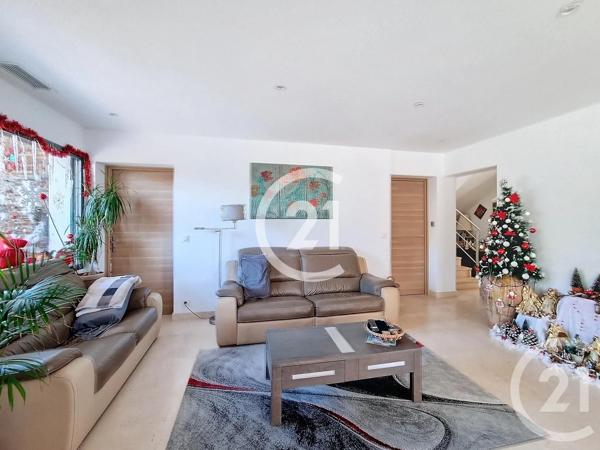 Maison à vendre  6 pièces - 135 m 2   LATOUR BAS ELNE  - 66