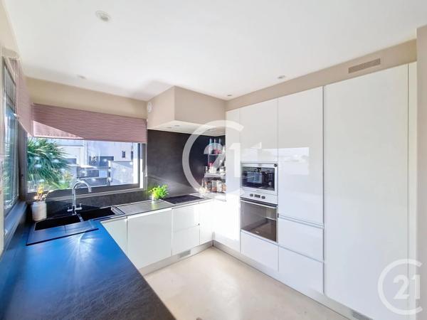 Maison à vendre  6 pièces - 135 m 2   LATOUR BAS ELNE  - 66