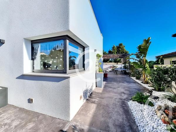 Maison à vendre  6 pièces - 135 m 2   LATOUR BAS ELNE  - 66
