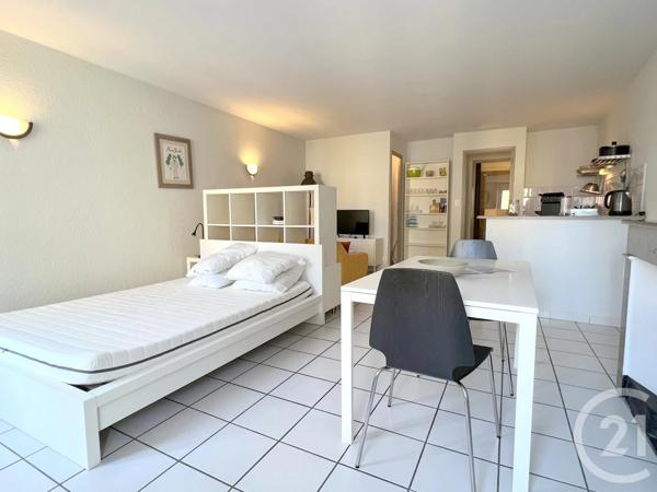 Appartement Studio à vendre  1 pièce - 36,83 m 2   AUBENAS  - 07