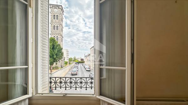 Appartement T3 de 82 m² avec garage - Beaux volumes et cachet de l'ancien