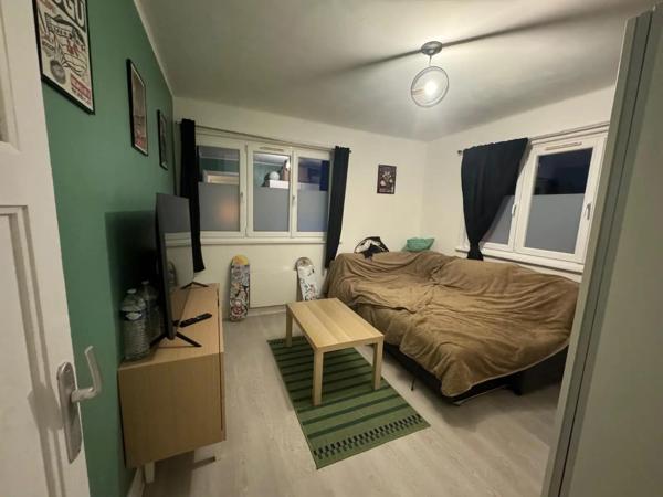 Immeuble à vendre 242m²