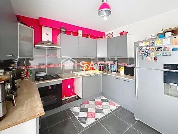 Maison de 102m2 avec 3 chambres et un garage