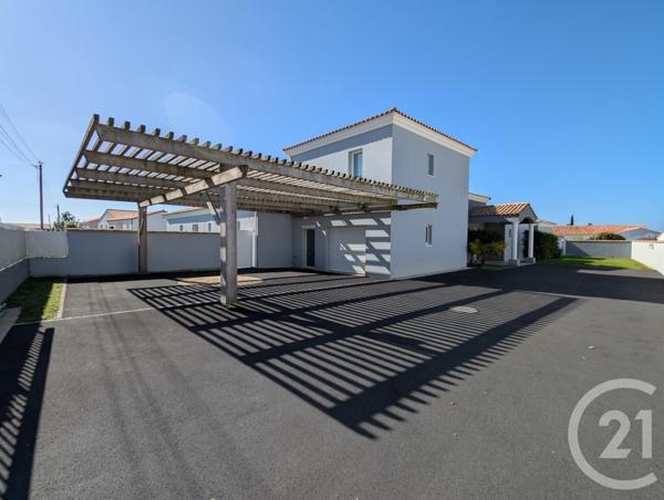 Maison à vendre  6 pièces - 230 m2 BEAUVOIR SUR MER - 85
