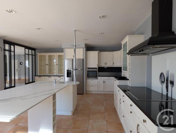 Maison à vendre  6 pièces - 230 m2 BEAUVOIR SUR MER - 85