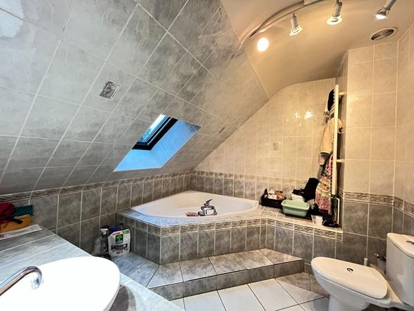 EXCLUSIVITÉ - VINEUIL - PROCHE ECOLES ET COMMERCES