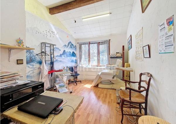 Saint Jean de Luz, local 37m² avec parking