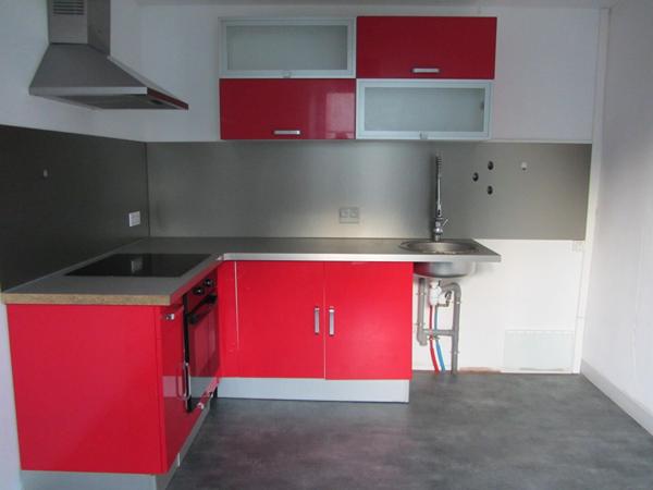 Appartement * 2 Pièces * 52 M² * 15210 Ydes * 370  € * 15  € * 385  €