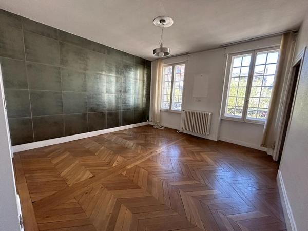 Appartement Clermont Ferrand 8 pièces 305 m2
