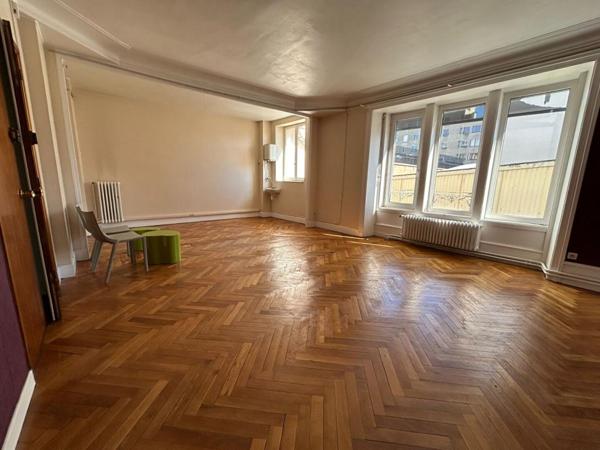 Appartement Clermont Ferrand 8 pièces 305 m2