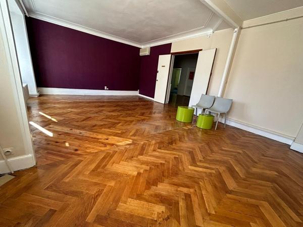 Appartement Clermont Ferrand 8 pièces 305 m2