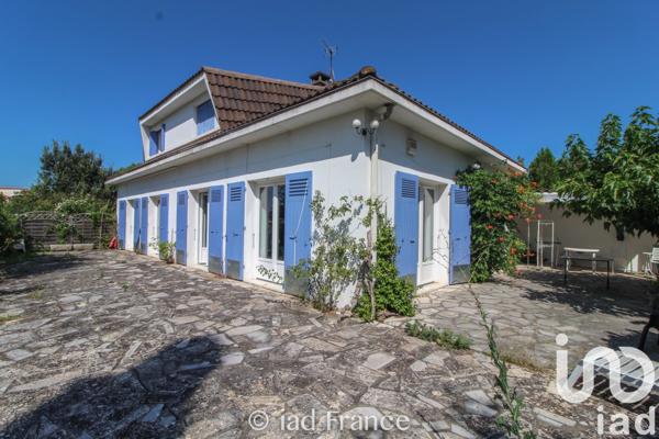 Maison à vendre 8 pièces 181 m² Alès