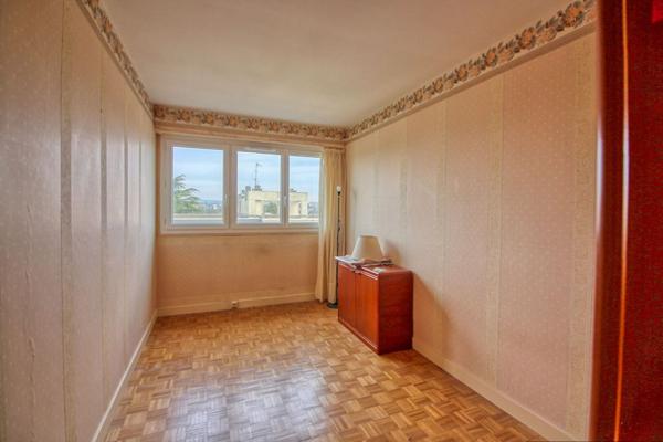 Appartement en dernier étage avec ascenseur