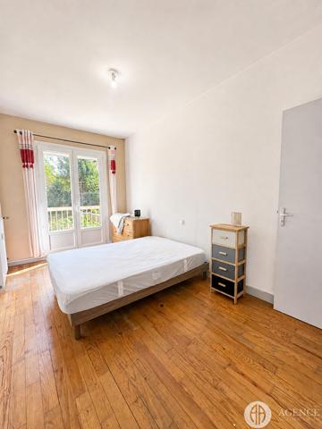 Appartement meublé, centre-ville, roussillon